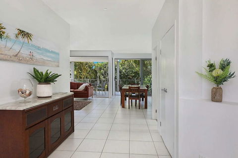 Northshor-Ultimate Beach House - Tourism Hervey Bay 0