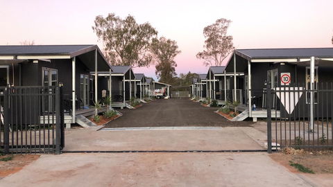 Sunshine Gardens Bourke Resort - Hervey Bay Accommodation 1