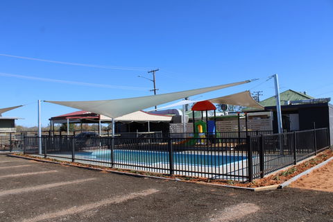 Sunshine Gardens Bourke Resort - Hervey Bay Accommodation 2