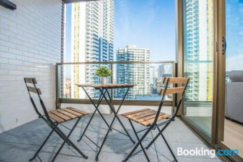 Perfect LocationCBD 2Bed2Bath APTParkingWifi - Hervey Bay Accommodation 3