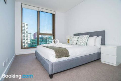 Perfect LocationCBD 2Bed2Bath APTParkingWifi - Hervey Bay Accommodation 2