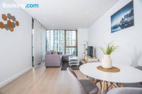 Perfect LocationCBD 2Bed2Bath APTParkingWifi - Hervey Bay Accommodation 5