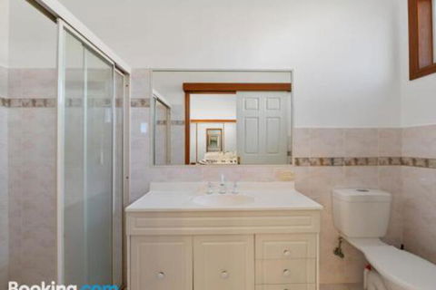 Surf Mist - Hervey Bay Accommodation 0