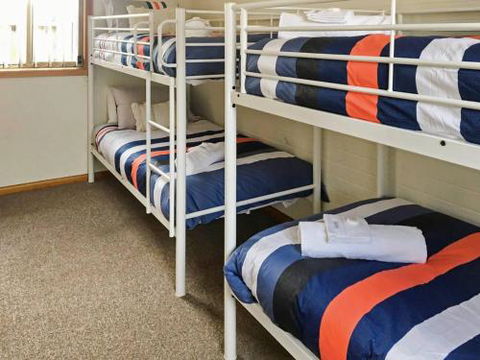 Rye 1 Sleeps 10 Great Weekender FREE WINE NETFLIX - Tourism Hervey Bay 4