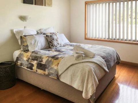 Rye 1 Sleeps 10 Great Weekender FREE WINE NETFLIX - Tourism Hervey Bay 2