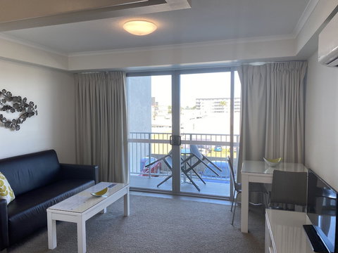 Airtrip Apartments On River Street - Hervey Bay Accommodation 4