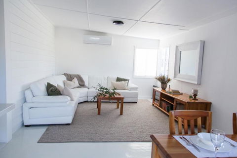 The Rested Guest 3 Bedroom Cottage West Wyalong - Tourism Hervey Bay 3