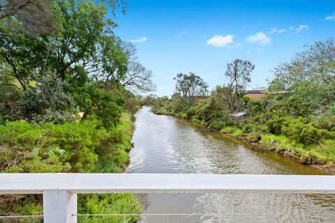 AMORE A Tranquil Retreat With Couples Spa - Hervey Bay Accommodation 5