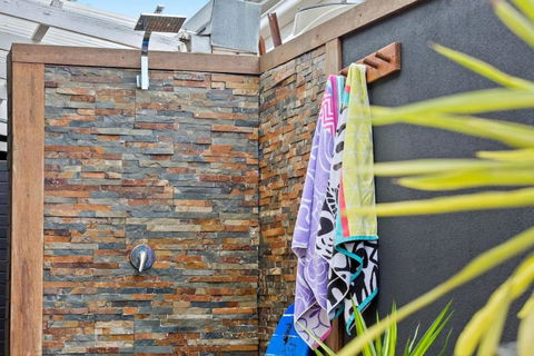 AMORE A Tranquil Retreat With Couples Spa - Hervey Bay Accommodation 3