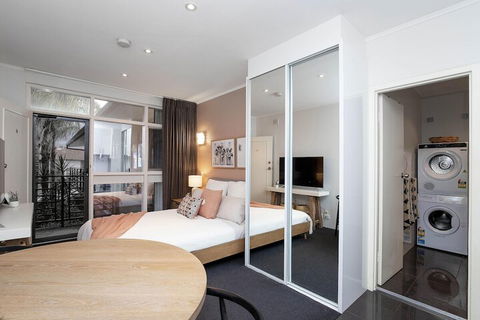 Former Dress Circle Nth Adelaide Apt With Aircon - Tourism Hervey Bay 6