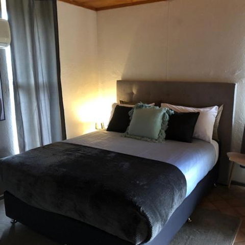 Granite Belt Cabins - Hervey Bay Accommodation 3