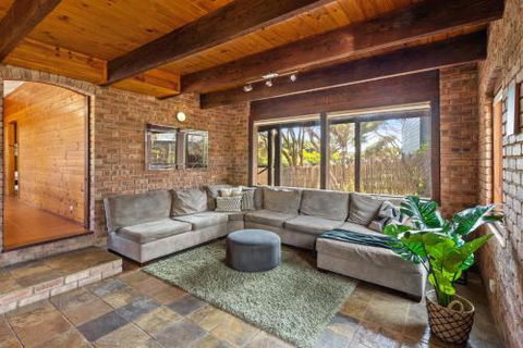 Coleys Beach House Yallingup - Hervey Bay Accommodation 3