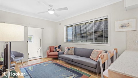 Yacaaba Beautiful Waterfront Location - Hervey Bay Accommodation 5