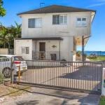 Yacaaba Beautiful Waterfront Location - Hervey Bay Accommodation 0