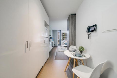 A Stylish & Cozy Studio Next To Southern Cross - Hervey Bay Accommodation 4