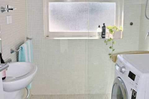 Gorgeous 2 Bedroom Apartment With Panoramic Views - Tourism Hervey Bay 4