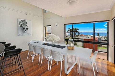 PRTFINO Ultimate Penthouse - Hervey Bay Accommodation 6