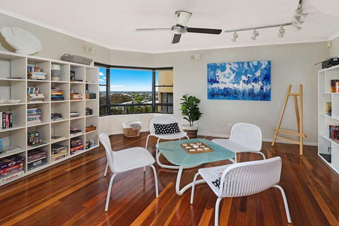 PRTFINO Ultimate Penthouse - Hervey Bay Accommodation 3