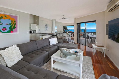 PRTFINO Ultimate Penthouse - Hervey Bay Accommodation 2