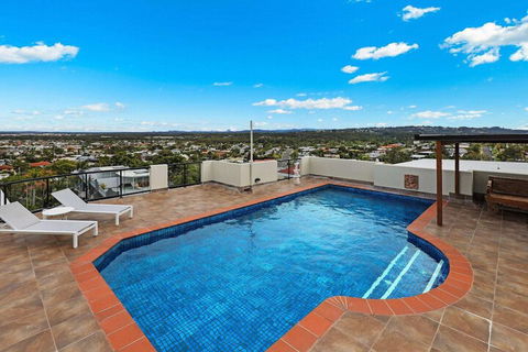 PRTFINO Ultimate Penthouse - Hervey Bay Accommodation 1