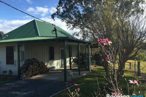 Old Schoolmasters Cottage On The Barrington River - Hervey Bay Accommodation 0