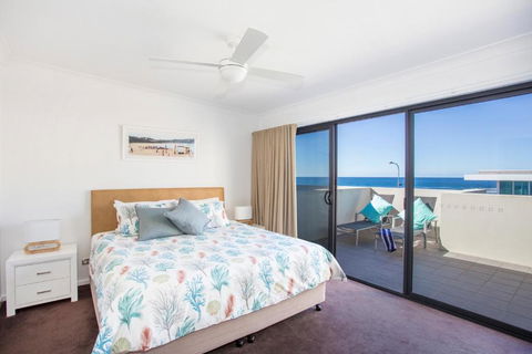 Beachfront Apartment 10 - Hervey Bay Accommodation 6
