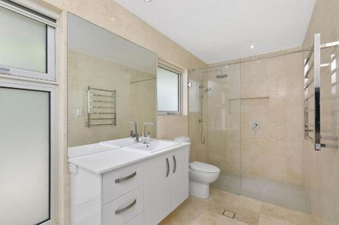 Pipi Palace - Hervey Bay Accommodation 3
