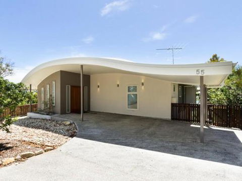 Pipi Palace - Hervey Bay Accommodation 0