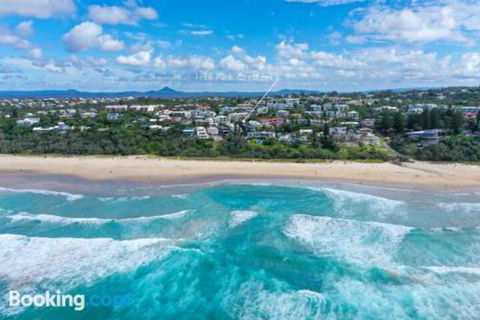Ultimate Beachfront Living Sunshine Beach - Hervey Bay Accommodation 5