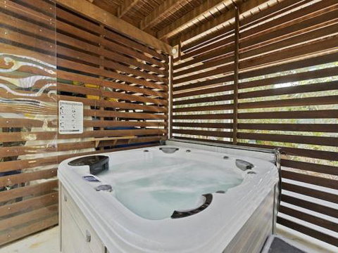 Jonnies 134 Tramican Street - Hervey Bay Accommodation 5