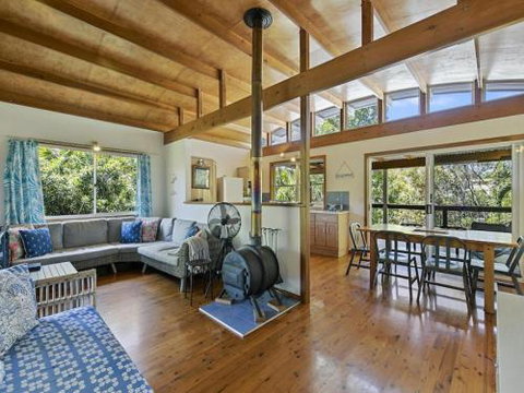 Jonnies 134 Tramican Street - Hervey Bay Accommodation 1