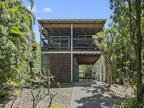 Jonnies 134 Tramican Street - Hervey Bay Accommodation 0