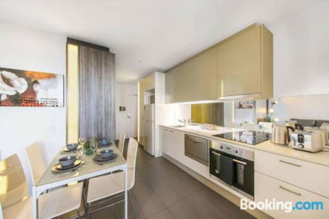 An Exquisite 2BR Apt With Stunning City Views - Hervey Bay Accommodation 3