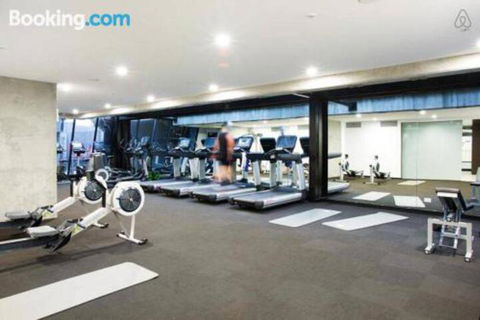 An Exquisite 2BR Apt With Stunning City Views - Hervey Bay Accommodation 1