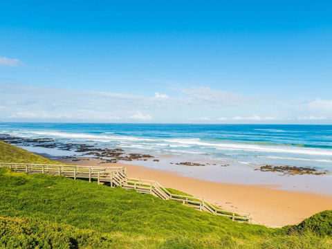 Swan Bay Views - Hervey Bay Accommodation 4