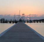 Spacious townhouse complete with floating mooring - Hervey Bay Accommodation