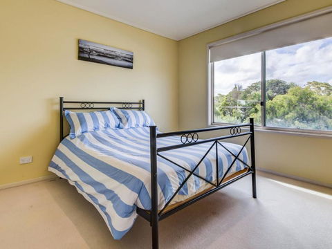 Cuttriss By The Beach - Hervey Bay Accommodation 3