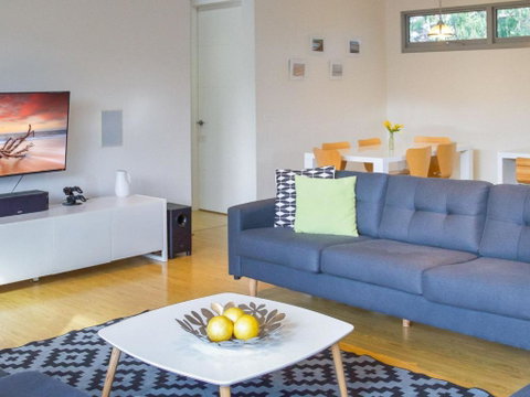 Ironbark On Dolphin - Hervey Bay Accommodation 6