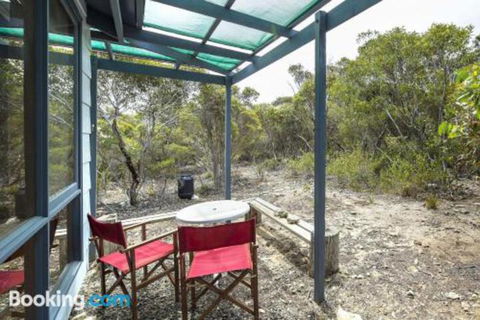 Honeyeaters Hideaway In Vivonne Bay - Hervey Bay Accommodation 0