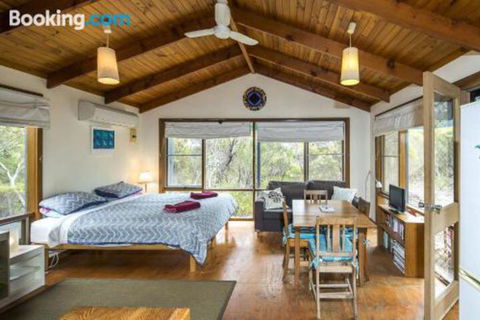 Honeyeaters Hideaway In Vivonne Bay - Hervey Bay Accommodation 2