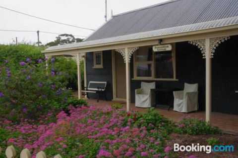 Schoolhouse Cottage American River - Tourism Hervey Bay 3