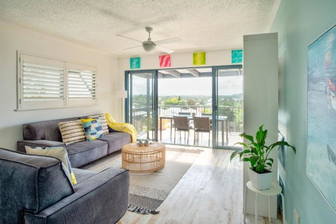 Coolum Beach 3 Level Townhouse Private Rooftop Terrace Spa Overlooking Mount Coolum - Hervey Bay Accommodation 6