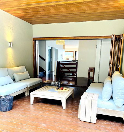 Sundecks - Hervey Bay Accommodation 3
