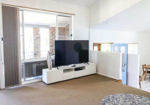 Oceanview BeachHouse - Hervey Bay Accommodation 6