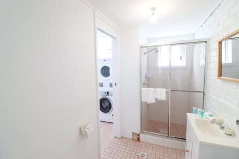 Oceanview BeachHouse - Hervey Bay Accommodation 3