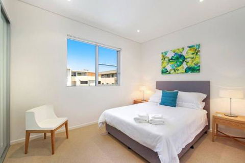 Beach & Ocean Front Penthouse With Wifi & Parking - Hervey Bay Accommodation 1