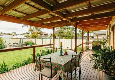 Comfortable Outdoor Entertaining Lake Walks - Hervey Bay Accommodation 6