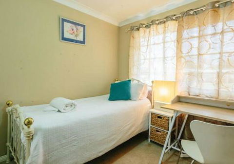 Comfortable Outdoor Entertaining Lake Walks - Hervey Bay Accommodation 1