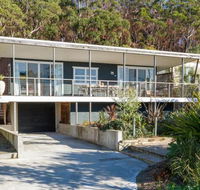 Palmwood at Hyams Beach 4pm Check Out Sundays - Tourism Hervey Bay