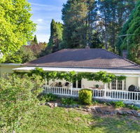 Redwood Cottage Burradoo getaway Southern Highlands 4pm Check Out Sunday - Tourism Hervey Bay